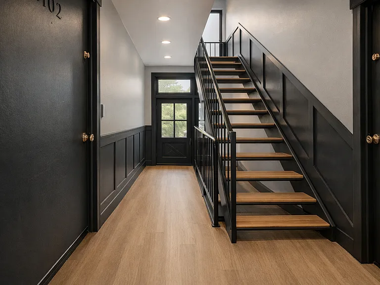 All New Luxury Living In Plymouth — Photo 29