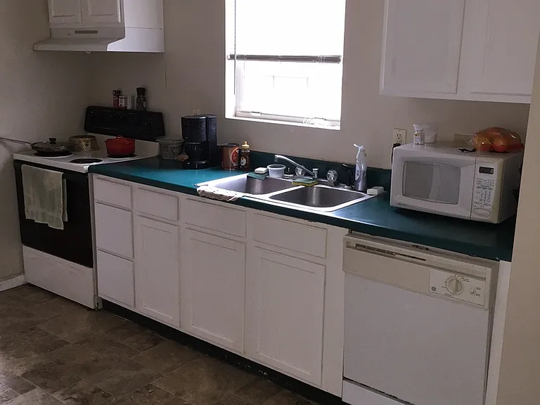 190 Susie Pl — Photo 6