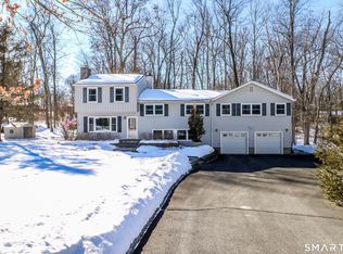 8 Marilyn Road, Brookfield, CT 06804