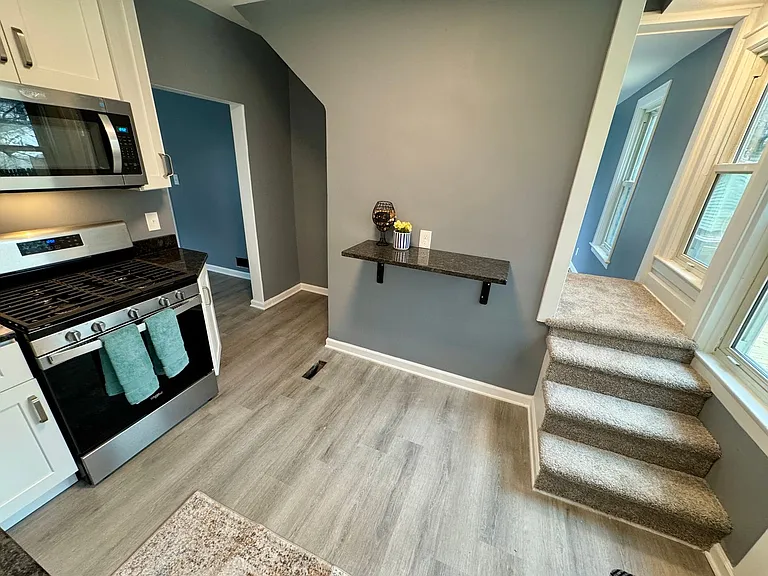295 Blenheim Rd — Photo 9