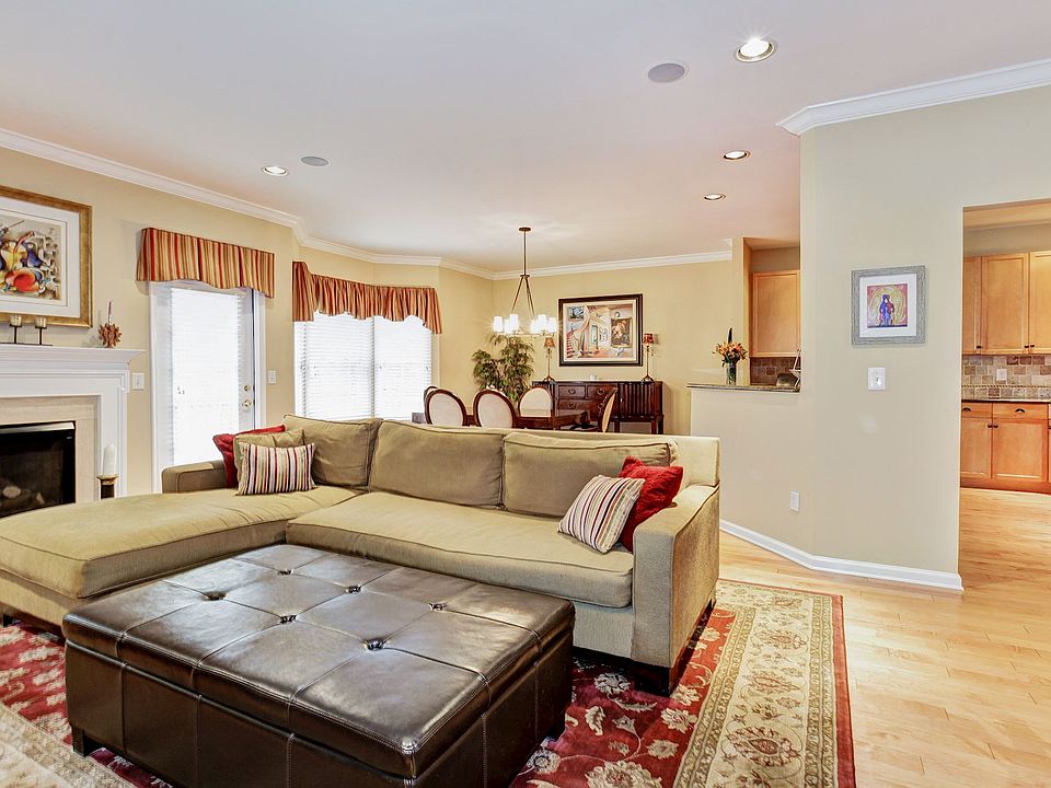 Open Concept Main Level