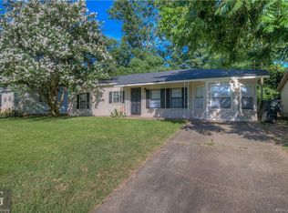 4828 Okeefe St, Bossier City, LA 71111