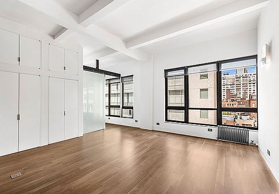 4th image of 12 E 12th St APT 7NW