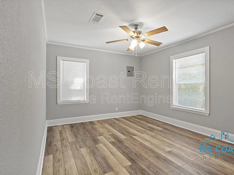 1612 Gordon Ave — Photo 17