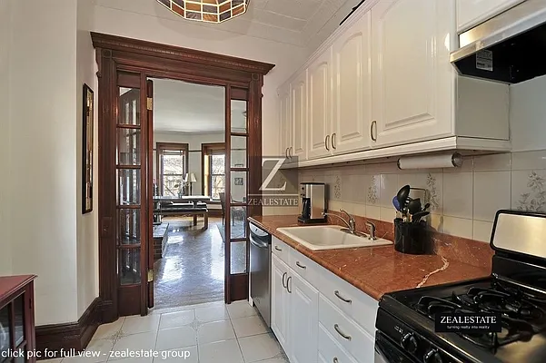 Rented by ZealEstate Group Inc | media 3