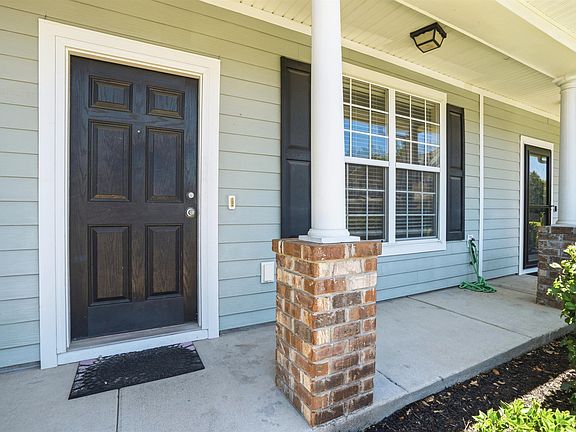 4th image of 905 Hemingway Cir