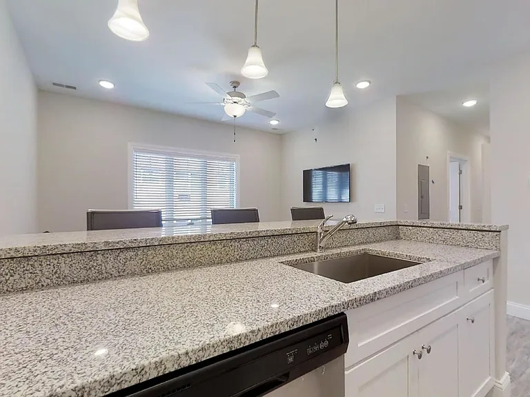 309 W Washington St — Photo 10