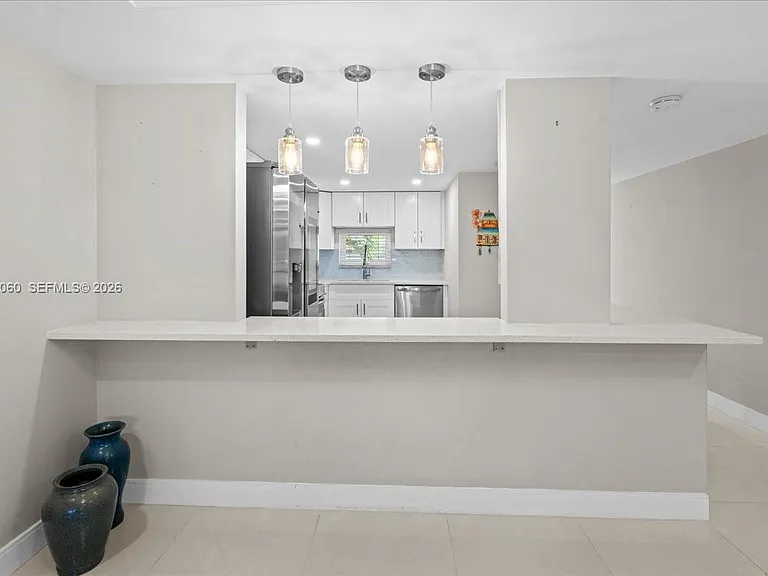 811 S Hollybrook Dr #208 — Photo 16