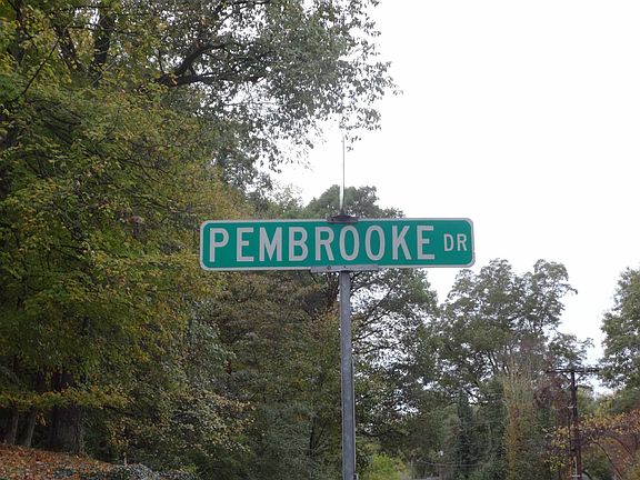 2nd image of 6130 Pembrooke Dr