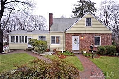 1st image of 5 McKinley Pl