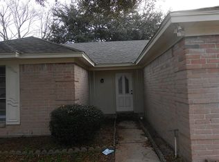 3910 Stovepipe Ln, Sugar Land, TX 77479