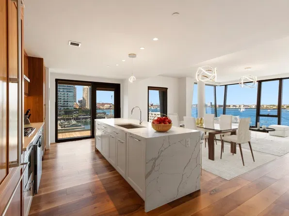 300 Pier 4 Blvd #5C, Boston, MA 02210