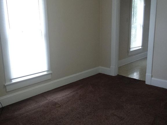 5th image of 1003 1/2 S 17th St