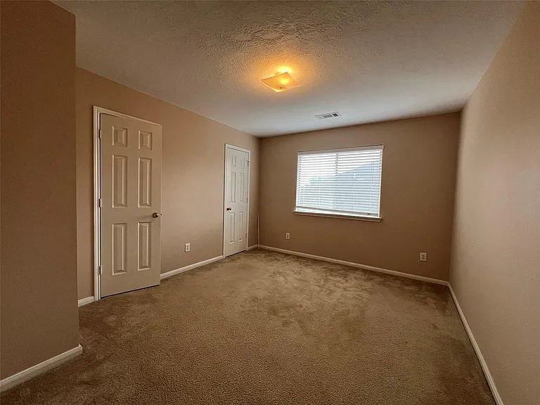 4903 Lochman Ln — Photo 11