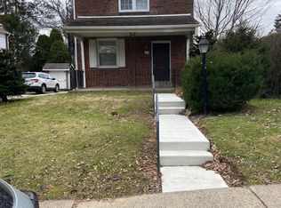 112 Rock Glen Rd, Wynnewood, PA 19096