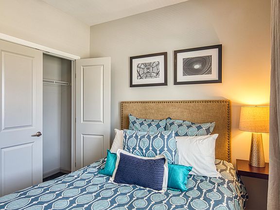 4th image of 3200 West Ave Unit 226