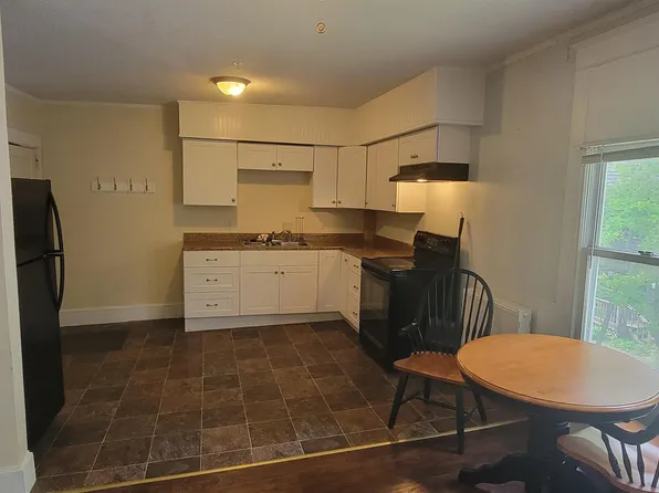 191 Center St, Bangor, ME 04401