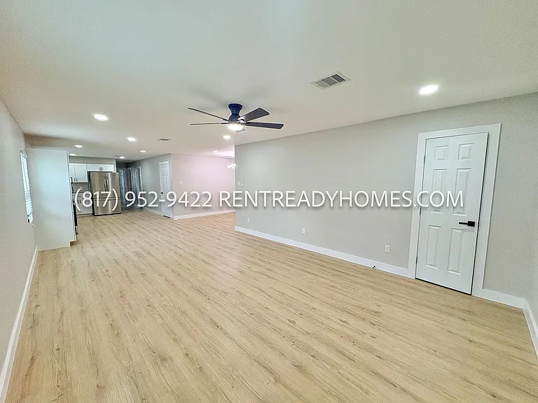 1416 Fairbanks St — Photo 13