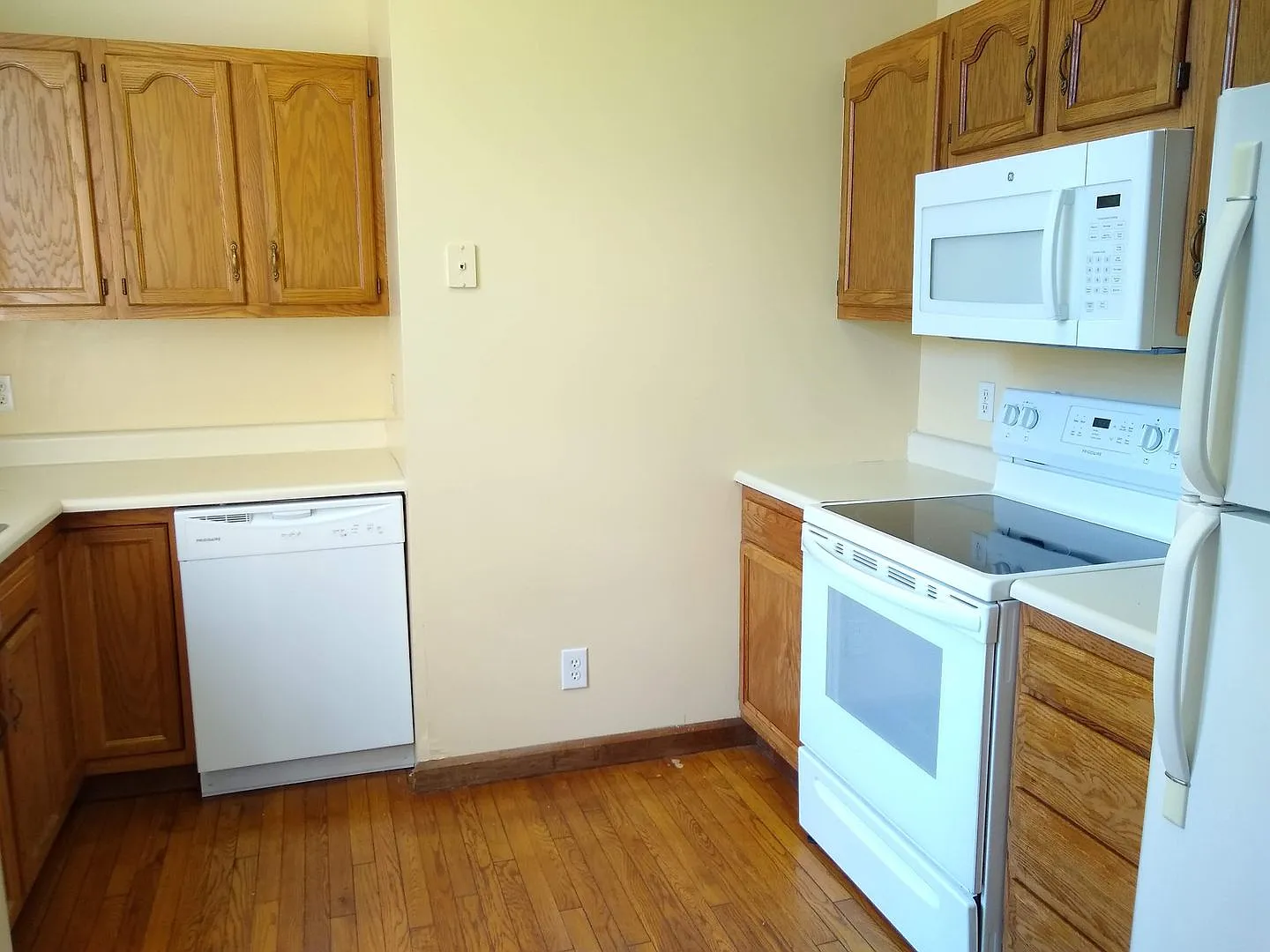 South College - Residential — Photo 4