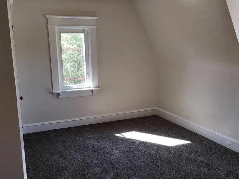 207 S Easton Rd #2 — Photo 3