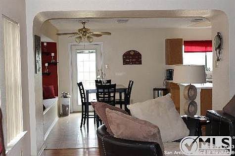 3rd image of 3955 Knollwood