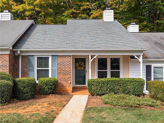 3rd image of 2632 Cottage Pl