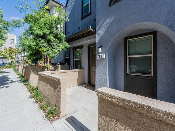 2nd image of 2131 Solara Ln