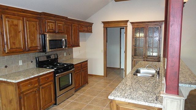 1st image of 3405 Sharon Dr