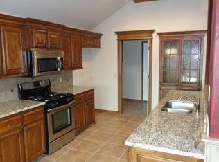 3405 Sharon Dr, Moore, OK 73160