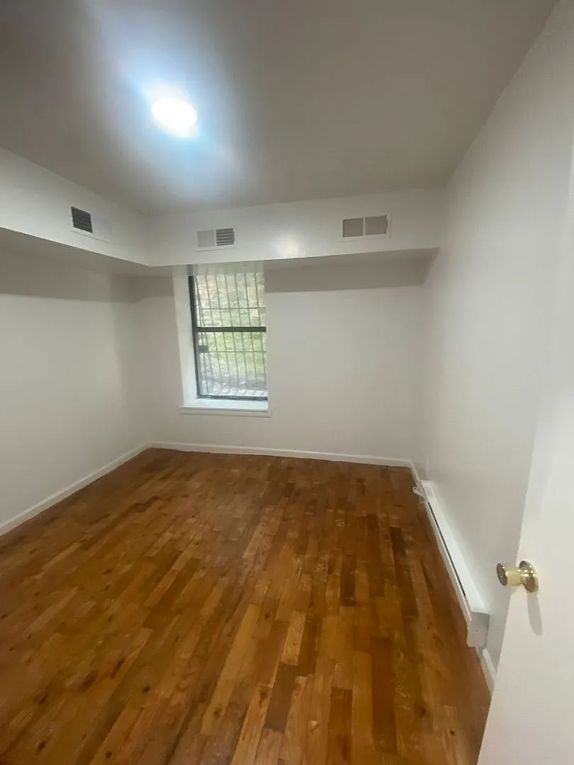 Scg 349, Llc. - 349 E. 193rd Street — Photo 4