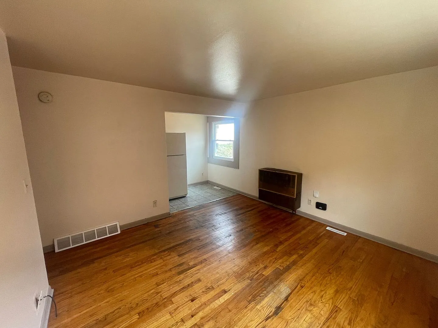 1320 S 26th St. (8 unit) — Photo 3
