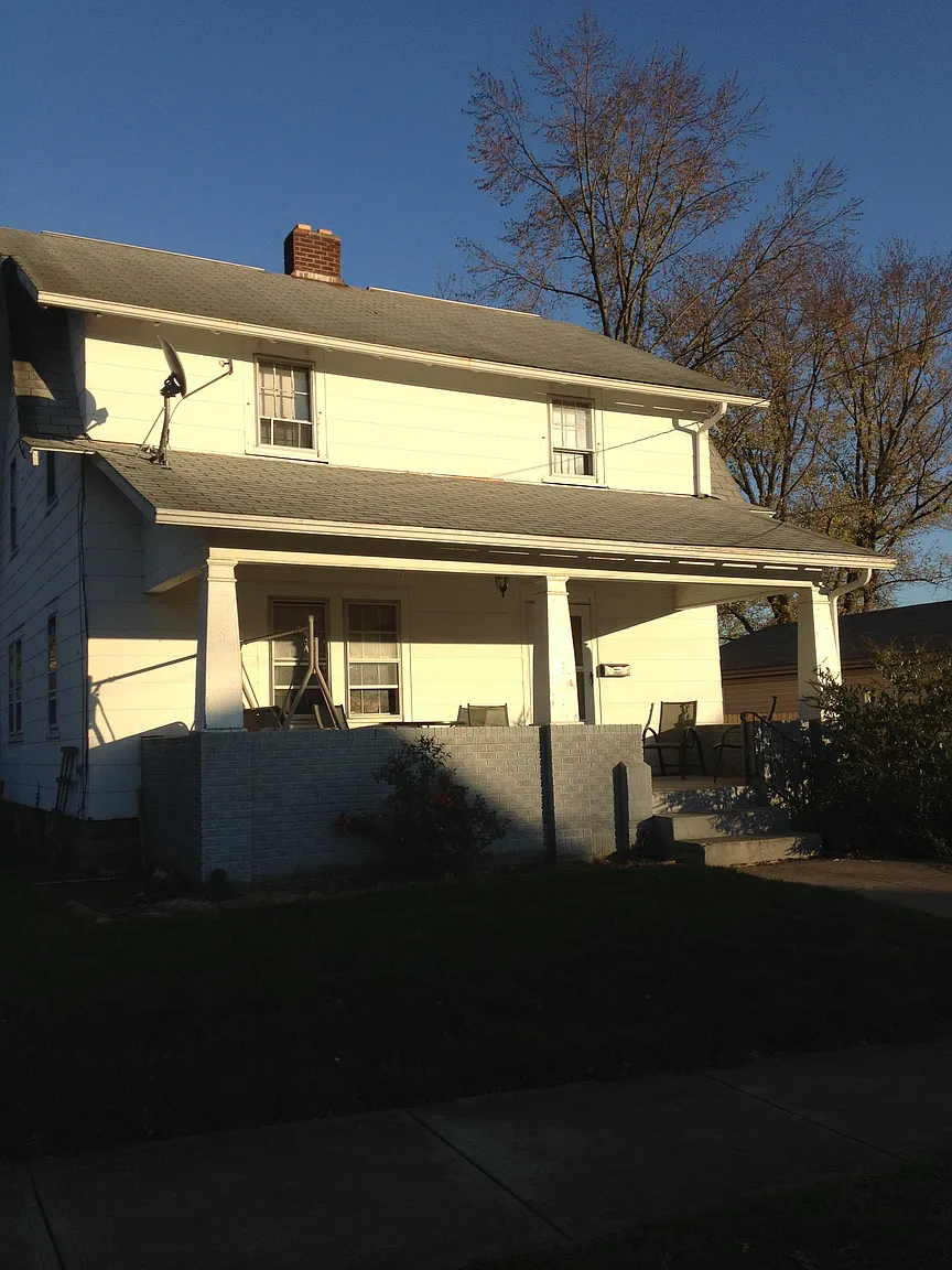 142 N Buena Vista St photo 1