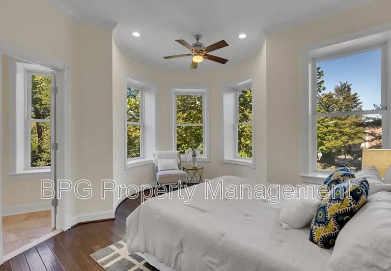 901 N Carolina Ave SE #2 — Photo 15