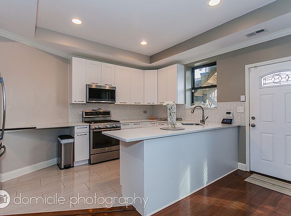 4th image of 4735 S Langley Ave APT 2