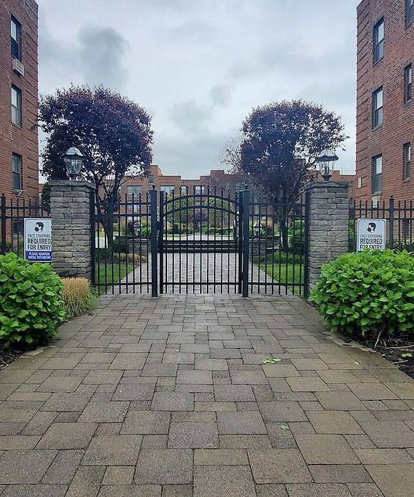 1st image of 1 Jefferson Ave APT K4