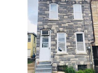 824 8th St, Camden, NJ 08103