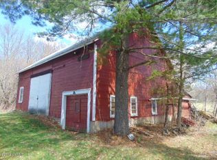 45137 County Road 215, Lawrence, MI 49064