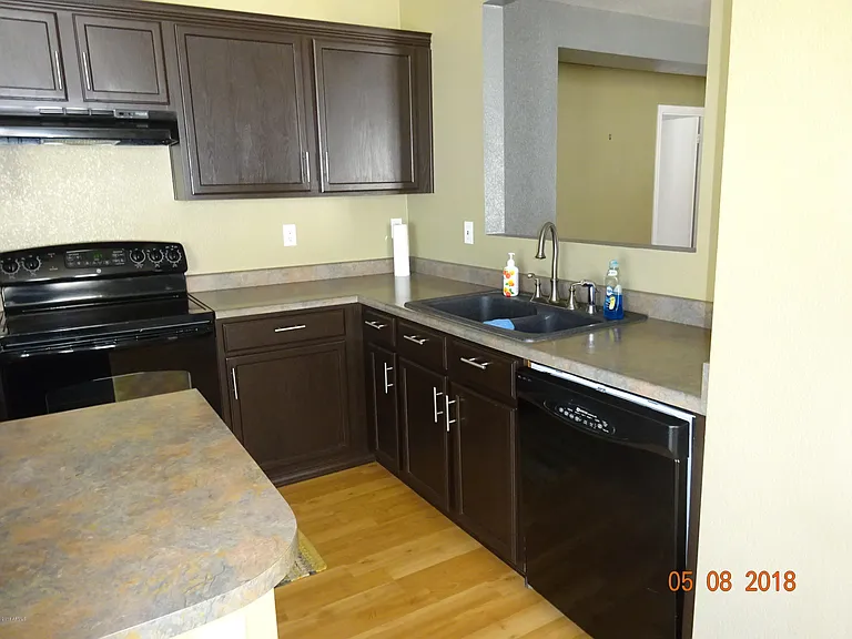 13493 W Young St — Photo 7