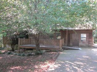 6015 Castlegate Dr, Douglasville, GA 30135