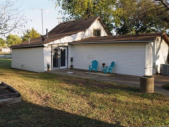 5th image of 3406 NE Interurban Dr