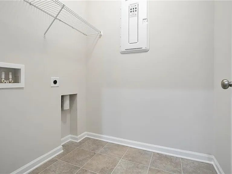 5729 Wheeler Ridge Rd — Photo 7