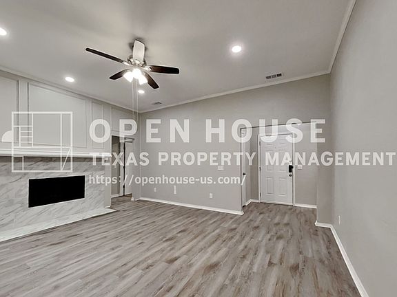 3rd image of 427 W Oak St