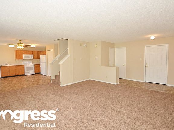 3rd image of 120 Winterwood Dr