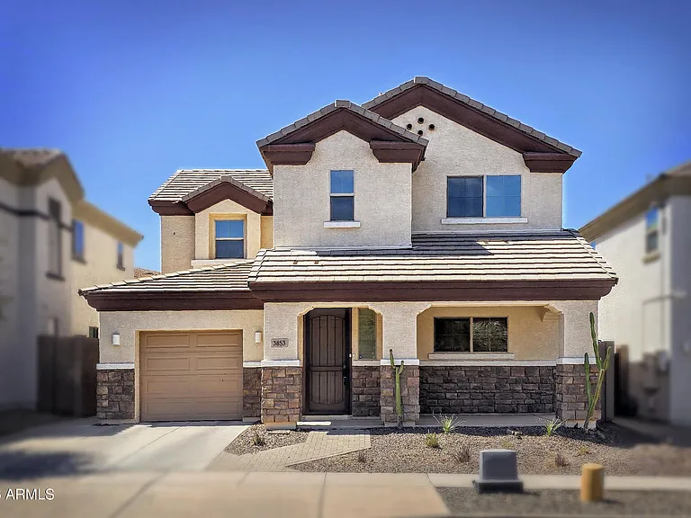 3853 E Branham Ln — Photo 2