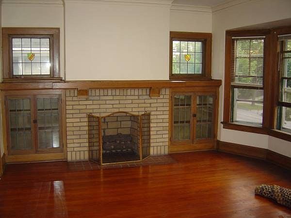 2nd image of 3820 N Maryland Ave