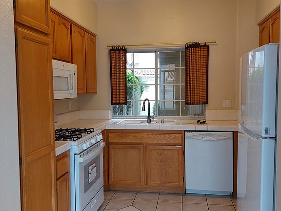 4th image of 11032 Creekbridge Pl