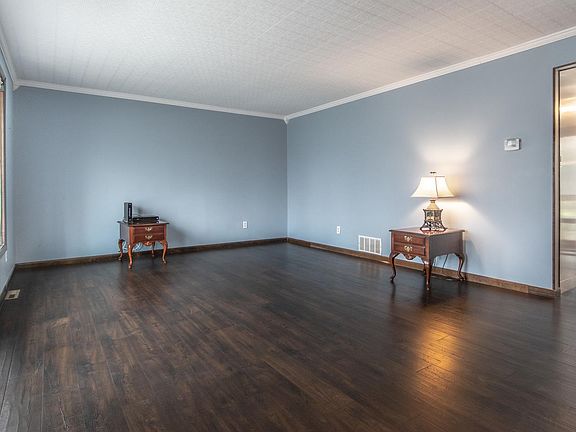3rd image of 16950 S Heathercreek Dr