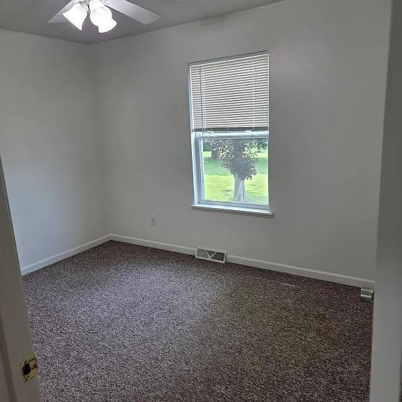685 Camp St — Photo 11