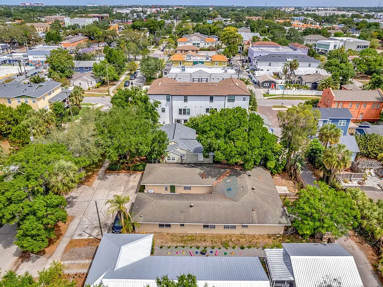 406 S Westland Ave — Photo 49