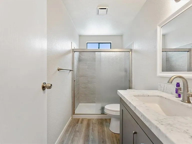 15136 Driftwood Ln — Photo 10